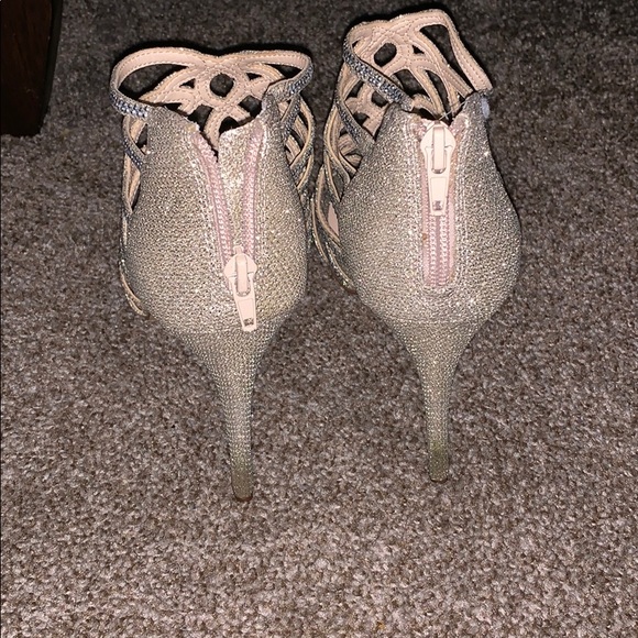 INC sparkly heels size 9 - Picture 3 of 4